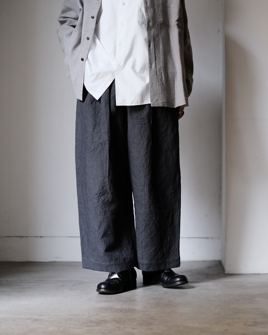 | 受注商品 | Semi- Wide Pants (Wool Linen) col.Gray 11月中旬〜12月上旬お渡し予定