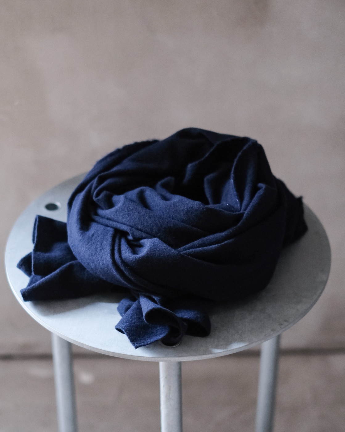 Cotton Wool Stole col.Navy Cotton Wool Stole col.Navy